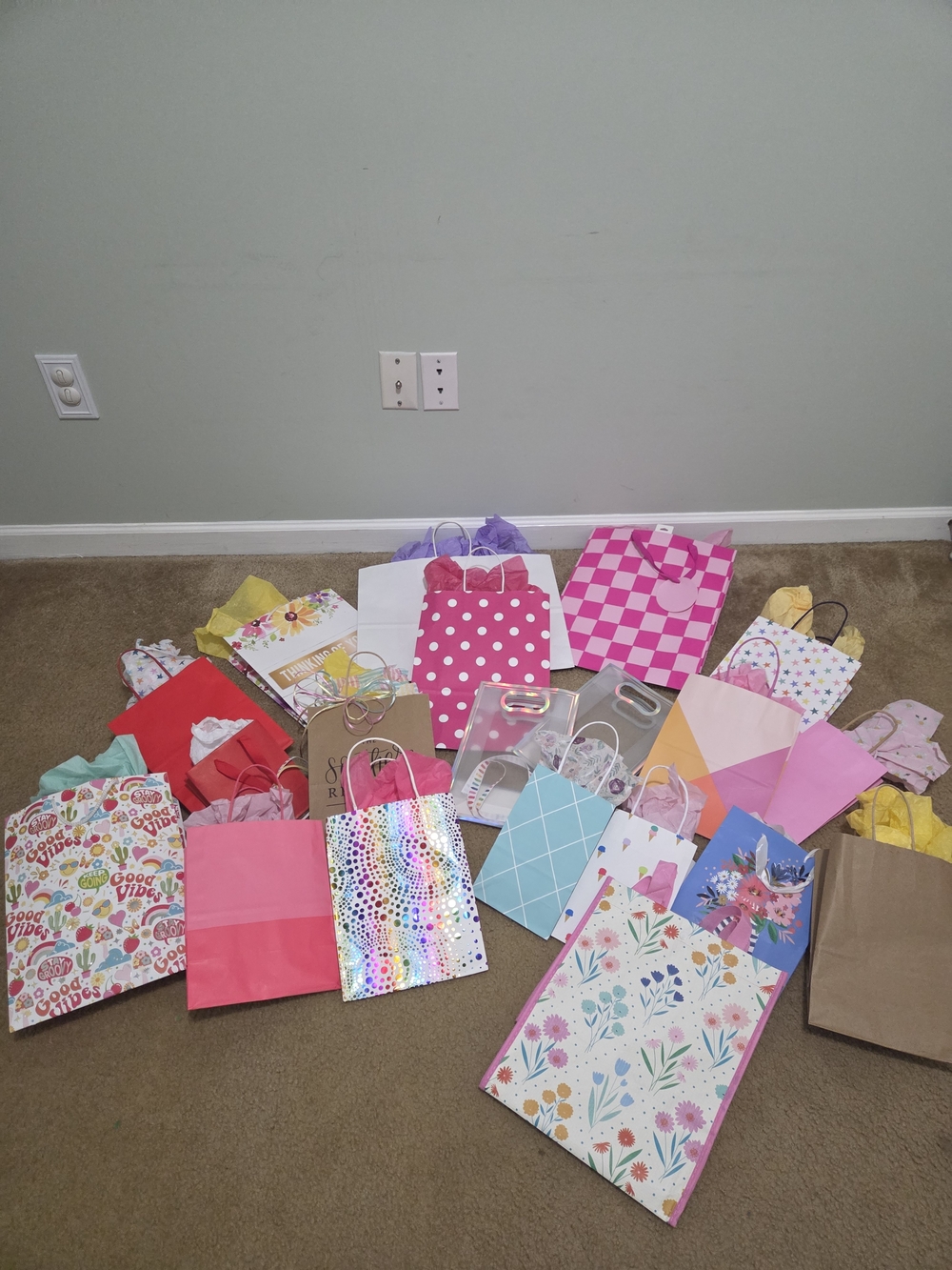 30 + Assorted Pink & Multicolor Gift Bags With Tissue Paper - Party Supplies